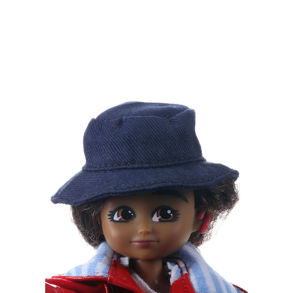 1498904808lt082_wildlifephotographermia_doll_upclose
