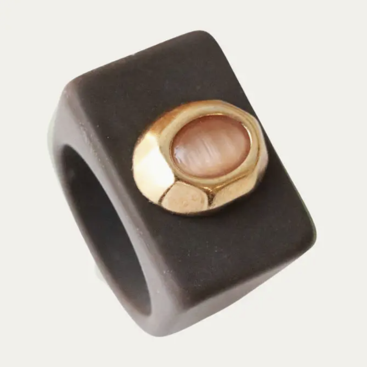 Brown Ring with Salmon Selenite