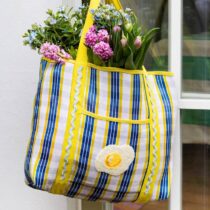 recycled-plastic-egg-tote-bag-summer-gifts-4